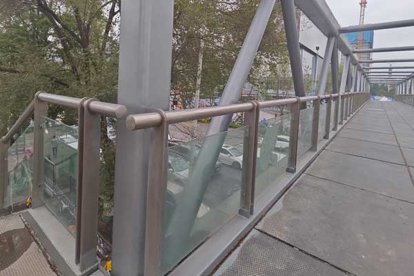 烏魯木齊異形橋梁結(jié)構(gòu)