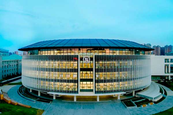 大學(xué)圖書館